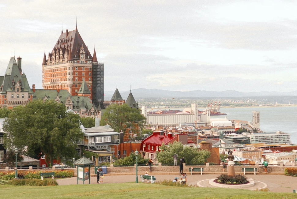 Discovering Quebec City, QC: A Charming Introduction to the City and its Weather